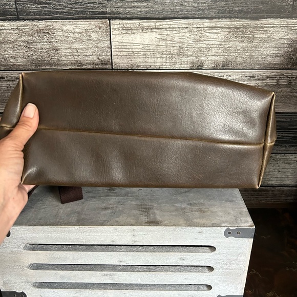 MATT & NAT Olive Green Crossbody Handbag - Picture 8 of 8